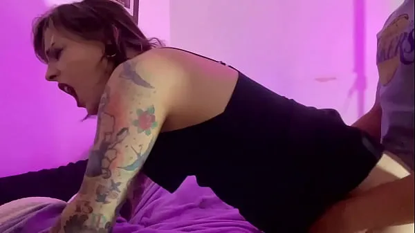 Hotte Cute trans girl with big ass gives blowjob and moans in anal varme filmer
