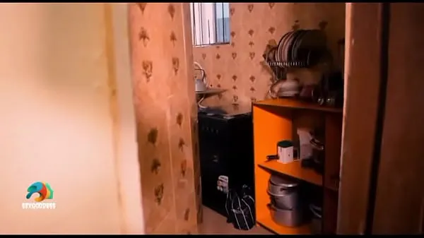 Sıcak Ebony teen moan loudly while getting fucked in the kitchen Sıcak Filmler