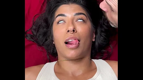 La star du porno arabe Jasmine Sherni se fait baiser pendant un massage Films chauds