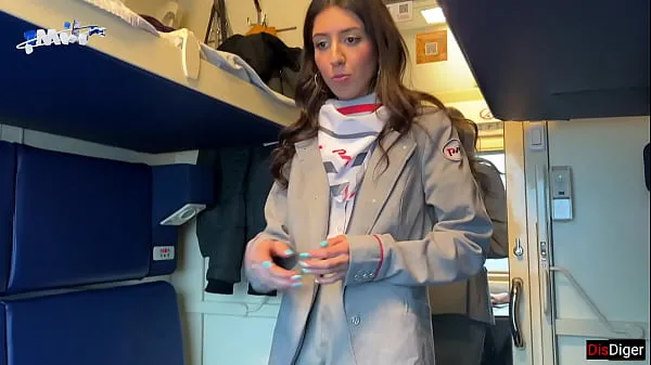 ホットな I'll be fired! - Conductor fucks with passenger during work shift 温かい映画
