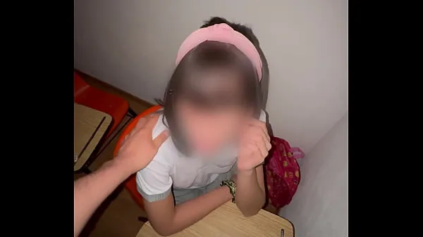 गर्म Mexican SITTING IN THE LIVING ROOM!! Students CAN'T STAND THE WANT! Sucking DICK and FEELINGS at SCHOOL! Mexican in HD गर्म फिल्में