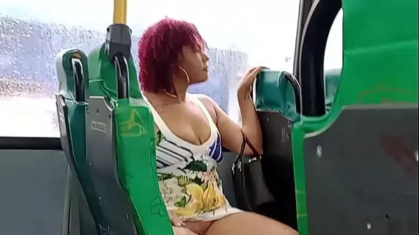 Hete I showed off on the bus and the cuckold touched my underwear warme films
