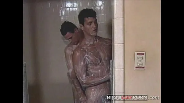 Hotte Lockerroom Fuck from Classic Gay Porn BELOW THE BELT (1985 varme filmer