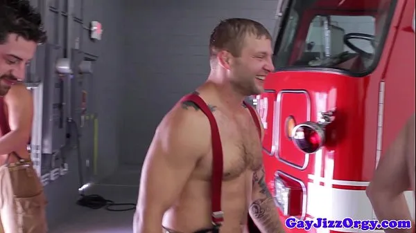 गर्म Orgy with muscular fireman Colby Jansen गर्म फिल्में
