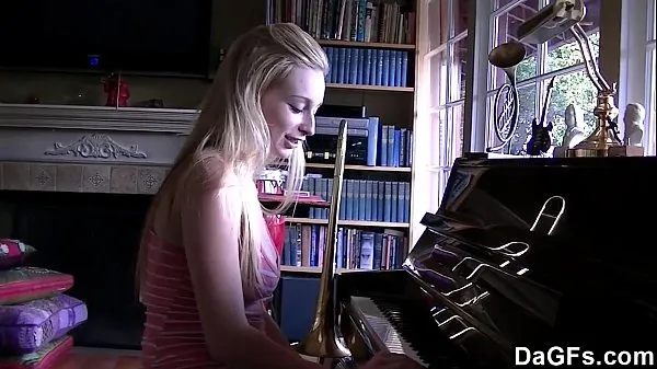 뜨거운 Dagfs - She Fucks During Her Piano Lesson 따뜻한 영화