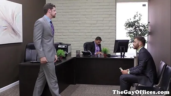 Menő Gay uniform hunks sticky threesome fun meleg filmek