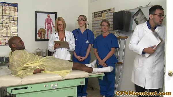 أفلام ساخنة CFNM nurse Krissy Lynn group sex action دافئة