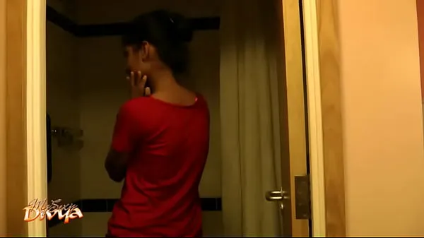 热hot sexy indian amateur babe divya in shower温暖的电影